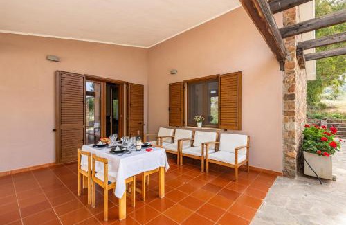 Teulada House | Discover Casa Suestellas: Family & Pet-Friendly Retreat