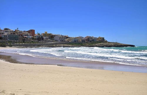 Cava dʼAliga Apartment | Beautiful Casa sul lungomare with Oceanfront Views