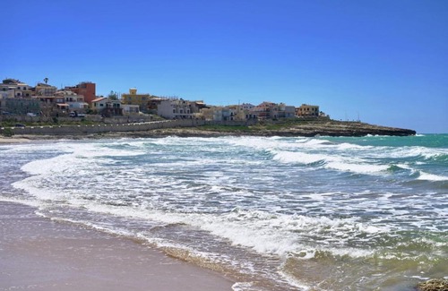 Cava dʼAliga Apartment | Beautiful Casa sul lungomare with Oceanfront Views