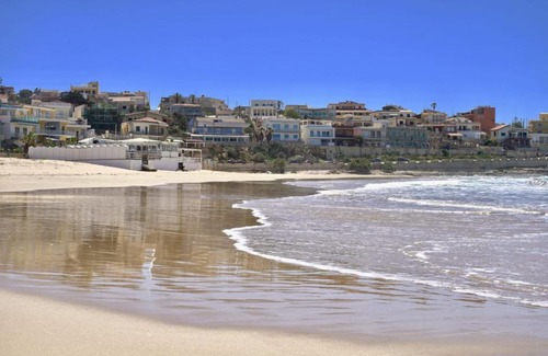 Cava dʼAliga Apartment | Beautiful Casa sul lungomare with Oceanfront Views