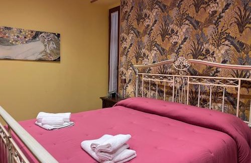 Rocca di Papa Apartment | Pet-Friendly Getaway at Casa sulla Rocca - 7.8/10 Rated