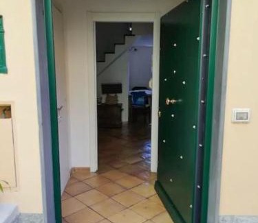 Boccadasse Apartment | Family-Friendly Casa sulla spiaggia di Boccadasse, 8.7/10