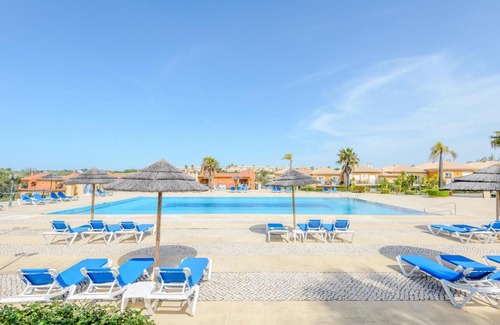 Atalaia Villa | Casa Sunny Days - Boavista Resort with Pool & Hot Tub Access