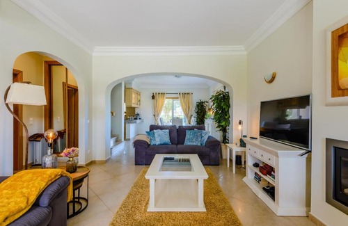 Atalaia Villa | Casa Sunny Days - Boavista Resort with Pool & Hot Tub Access