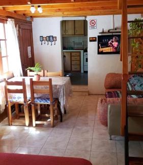 El Bolson House | Casa Sur: Family-Friendly Retreat with Top Guest Ratings