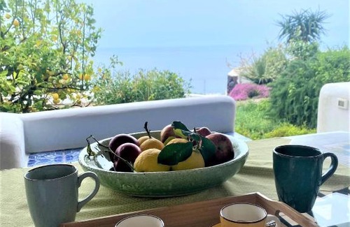 Malfa House | Casa Surya - Ocean View Terrace on Isola Salina