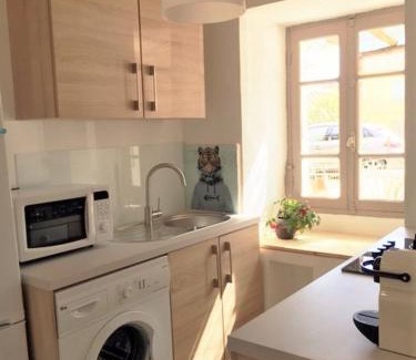 Pianotolli-Caldarello Apartment | Casa Susini: Pet-Friendly Retreat with Top-Rated Service
