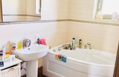 Bacau County Villa | Discover Casa Syrinx: Your Ideal Budget-Friendly Escape