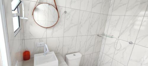 Tupy House | Inviting Poolside Retreat Near the Beach - Guest Rated 10/10