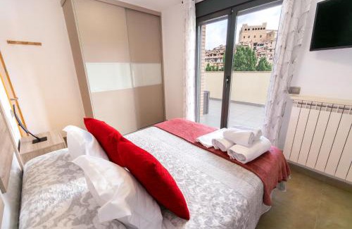 Valderrobres Apartment | Child-Friendly Retreat: Casa Tío Pepe Valderrobres, 9.8 Rated