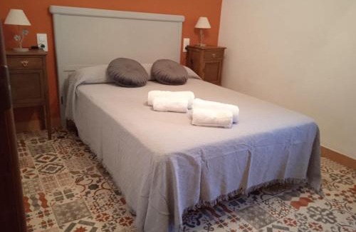 Cati House | Casa Tòfol: Guest Rated 9.3, Pet and Child Friendly Haven