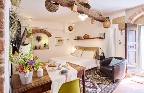 Monticchiello House | Casa Tòrta: Pet-Friendly Retreat with a 9.7 Review Score