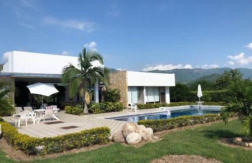Apulo Villa | Casa Tótem: Immerse Yourself in Nature with Oceanfront Views