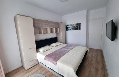 Tractorul Apartment | Family-Friendly Retreat at Casa ta la munte - 10/10 Rated
