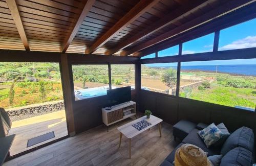 Frontera House | Top-Rated Casa Tabaiba Dulce with Inviting Hot Tub