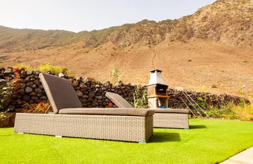 Frontera House | Top-Rated Casa Tabaiba Dulce with Inviting Hot Tub