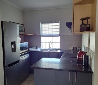 Bloubergstrand Apartment | Discover Casa Table View: Pet-Friendly with 9.2 Rating