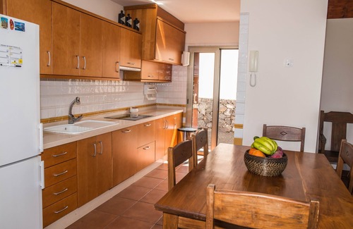Juan Fernandez House | Discover Casa Tagoro: Oceanfront Retreat with Pool & Spa