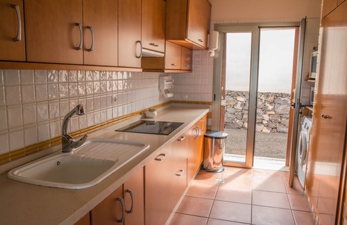 Juan Fernandez House | Discover Casa Tagoro: Oceanfront Retreat with Pool & Spa