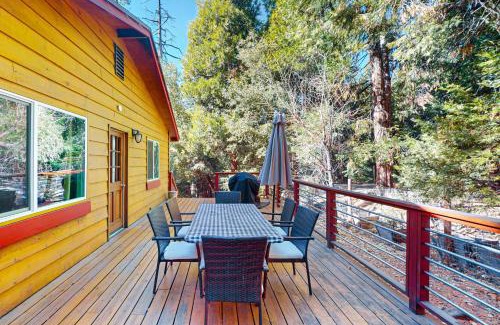 Fern Valley House | Family-Friendly Retreat at Casa Tahquitz – Rated 8.3/10