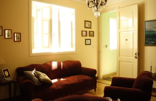 Plaza de la Revolucion House | Discover Casa Tamgus: Family-Friendly Retreat with Spa & Dining