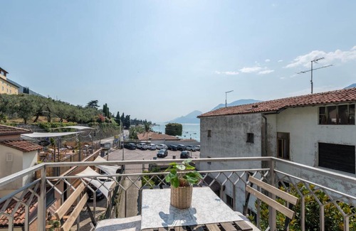 Cassone Apartment | Oceanfront Bliss at Casa Taphouse - Rated 9/10 by Guests