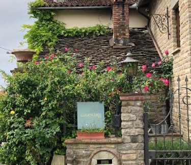 Marsaglia Bed & Breakfast | Discover Casa Tarò: Oceanfront Retreat with Hot Tub
