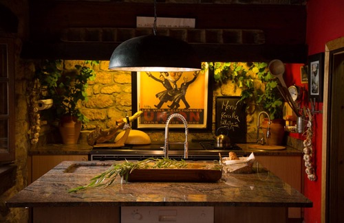 Valderredible House | Experience Casa Tejada: Family-Friendly with Spa & Kitchen