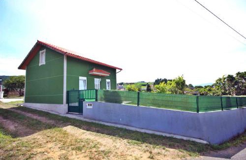 Ponteceso House | Casa Tella: Guest Rated 10/10 & Pet-Friendly Comfort