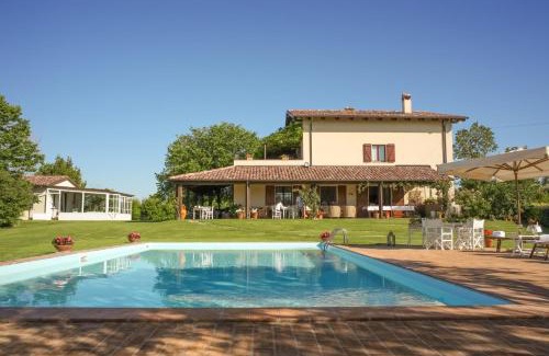 Misano Monte Bed & Breakfast | Highly Rated Casa Tentoni - Guest House with Pool & Breakfast