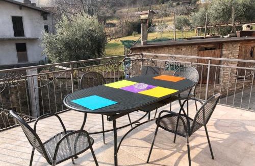 Prabione Apartment | Beautiful Casa Teodoro: Oceanfront & Pet Friendly Retreat
