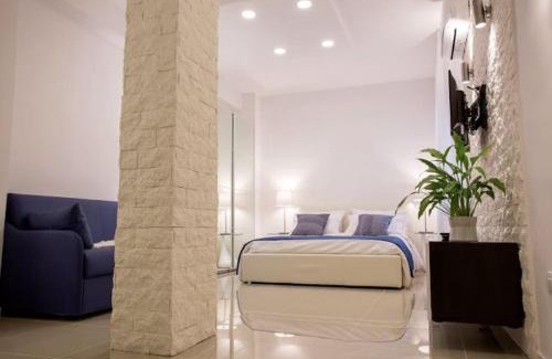 Fuorigrotta Bed & Breakfast | Cozy Casa Teresa Bed & Breakfast with Oceanfront Views