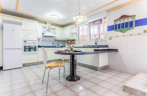 Ajuy House | Oceanfront Casa Teresita: Beachside Getaway with Wi-Fi