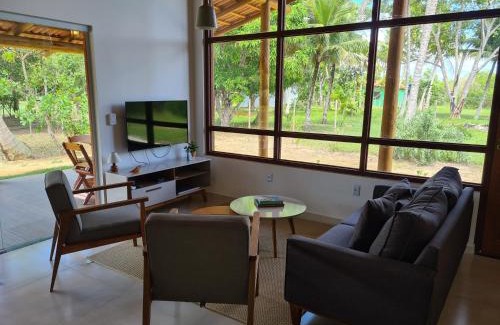 Caravelas House | Casa Terracota 2: Comfort and Style Just Steps from the River