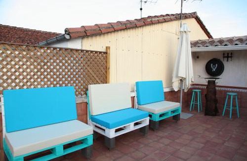 Arenas de San Pedro Apartment | Pet-Friendly Retreat at Casa Tiburcio - 8.6/10 Rating!