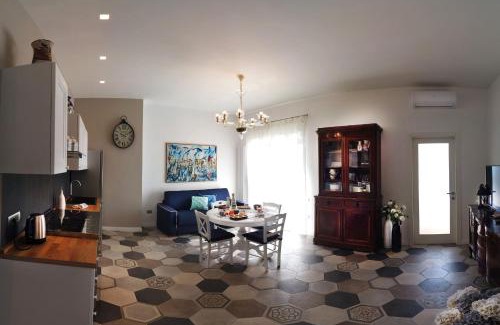 Bacoli Apartment | Cozy Casa Tilde Bacoli: Oceanfront Retreat with Breakfast