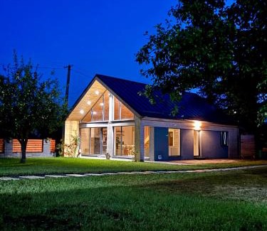 Izvoru Muresului Villa | Family-Friendly Casa Tinca 2 - Guest Rated 9.7/10