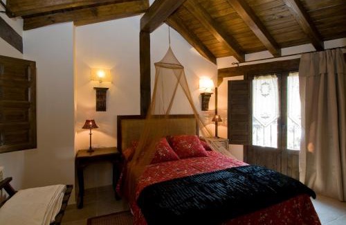 San Roman de Cameros House | Discover Casa Tio Conejo: Pet-Friendly Retreat with Pool