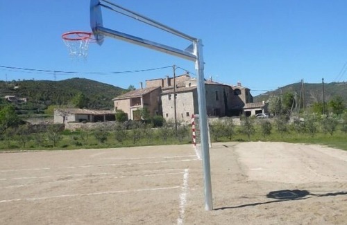 Rubio Cottage | Casa Tomás: Perfect Getaway for 8 with Spa & Kitchen