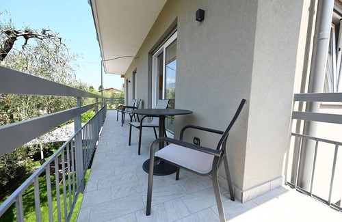 Malcesine Condo | Pet-Friendly Green Apartment Tonelli House in Malcesine