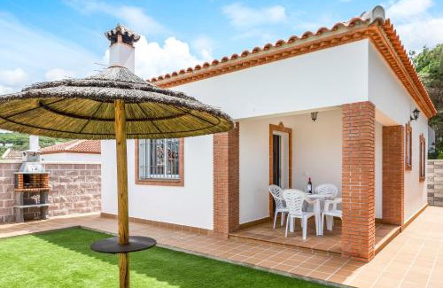 Los Canos de Meca House | Casa Torre De Meca: Family-Friendly Retreat with Pool