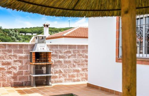 Los Canos de Meca House | Casa Torre De Meca: Family-Friendly Retreat with Pool
