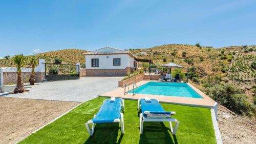 Almachar House | Experience Casa Tortela Almáchar: Rated 10/10 with Private Pool