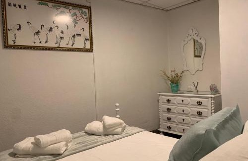 Arruda dos Vinhos Apartment | Pet-Friendly Retreat at Casa Touriga - Guest Rated 9.1/10