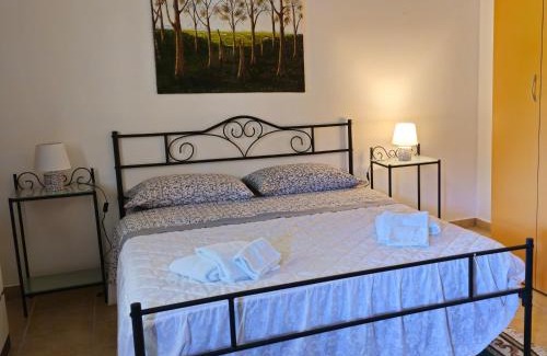 Caltagirone House | Budget-Friendly Stay at Casa Tre Palmi with Breakfast