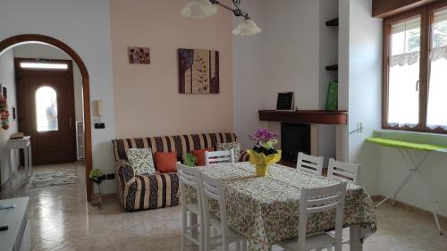 Tiggiano Apartment | Exceptional CASA TRIFO: Breakfast Included & Family-Friendly