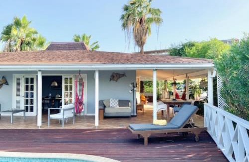 Piscadera House | Casa Troepiaal: 4-Star Oceanfront Retreat with Pool