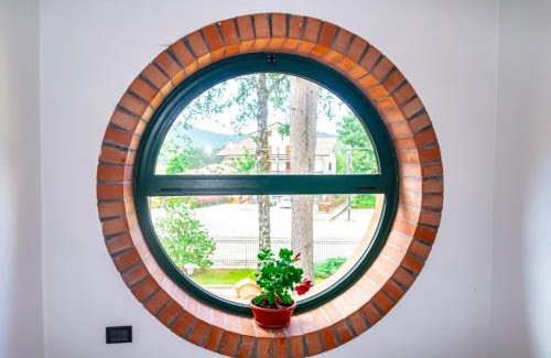 Laceno Apartment | Casa Tronola: Family-Friendly Stay with 9.8/10 Rating