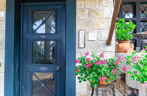 Laceno Apartment | Casa Tronola: Family-Friendly Stay with 9.8/10 Rating