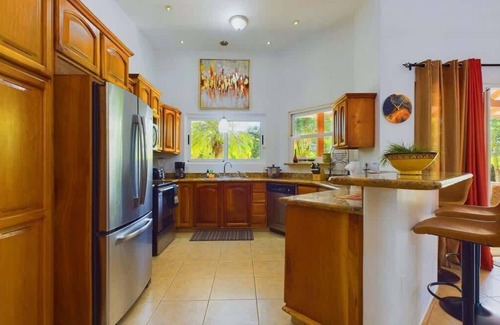 Brasilito House | Beautiful 3 BR Estate with Pool, Steps to Beach & Town